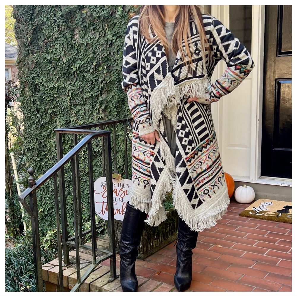 Made in Italy Aztec print Fabulous Sweater knit open cardigan - Picture 6 of 7